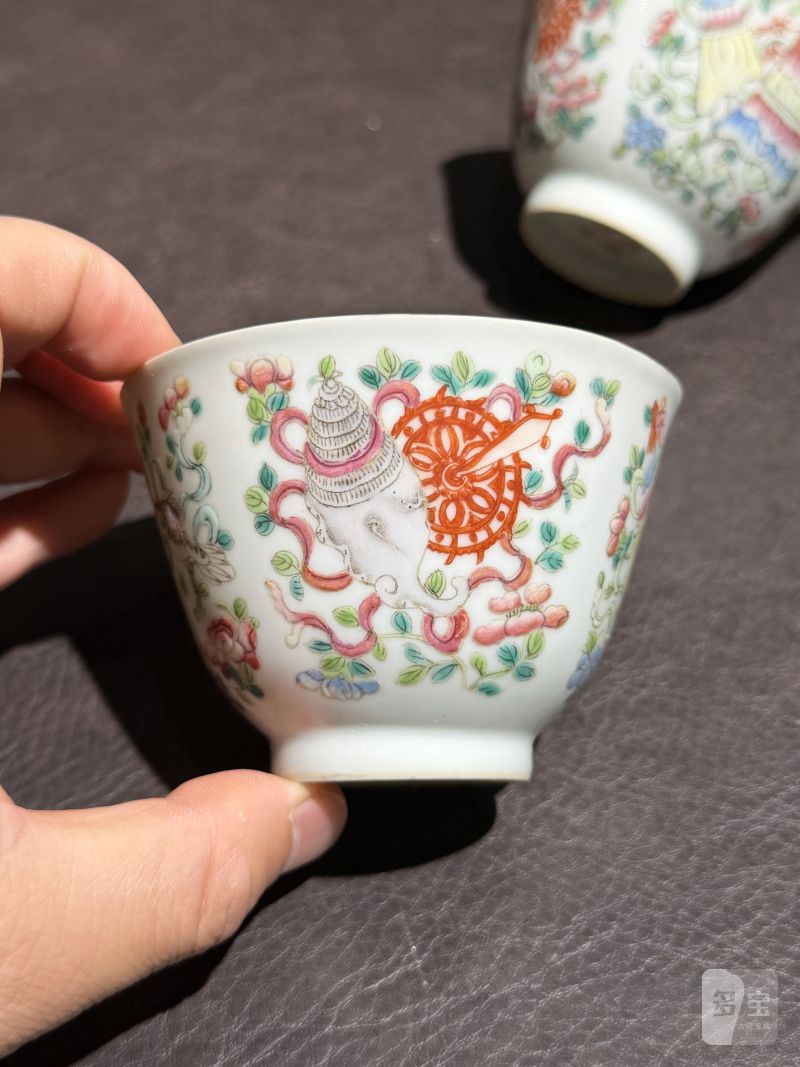 清同治 粉彩八宝杯一对 - 图4